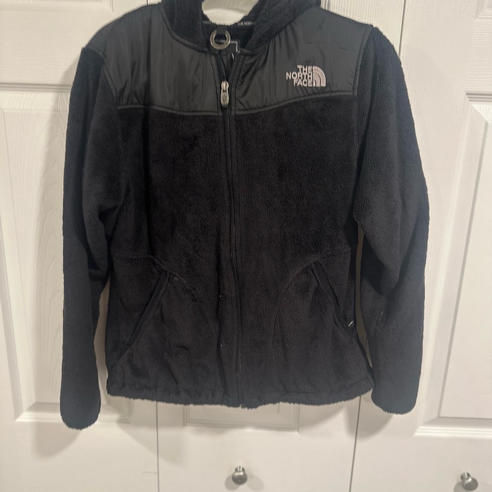 The North Face Women’s Black fleece Jacket